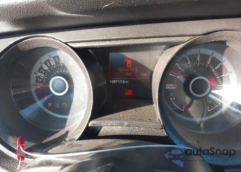 2013 Ford Mustang V6 Premium из США, поврежденный, VIN 1ZVBP8AM3D5199927